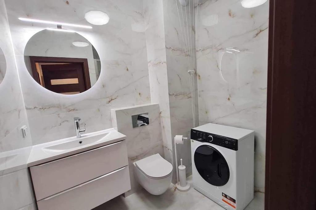 Appartement Mily, Nowy, Luksusowy Apartament à Przemyśl Extérieur photo
