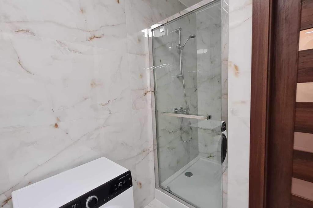 Appartement Mily, Nowy, Luksusowy Apartament à Przemyśl Extérieur photo
